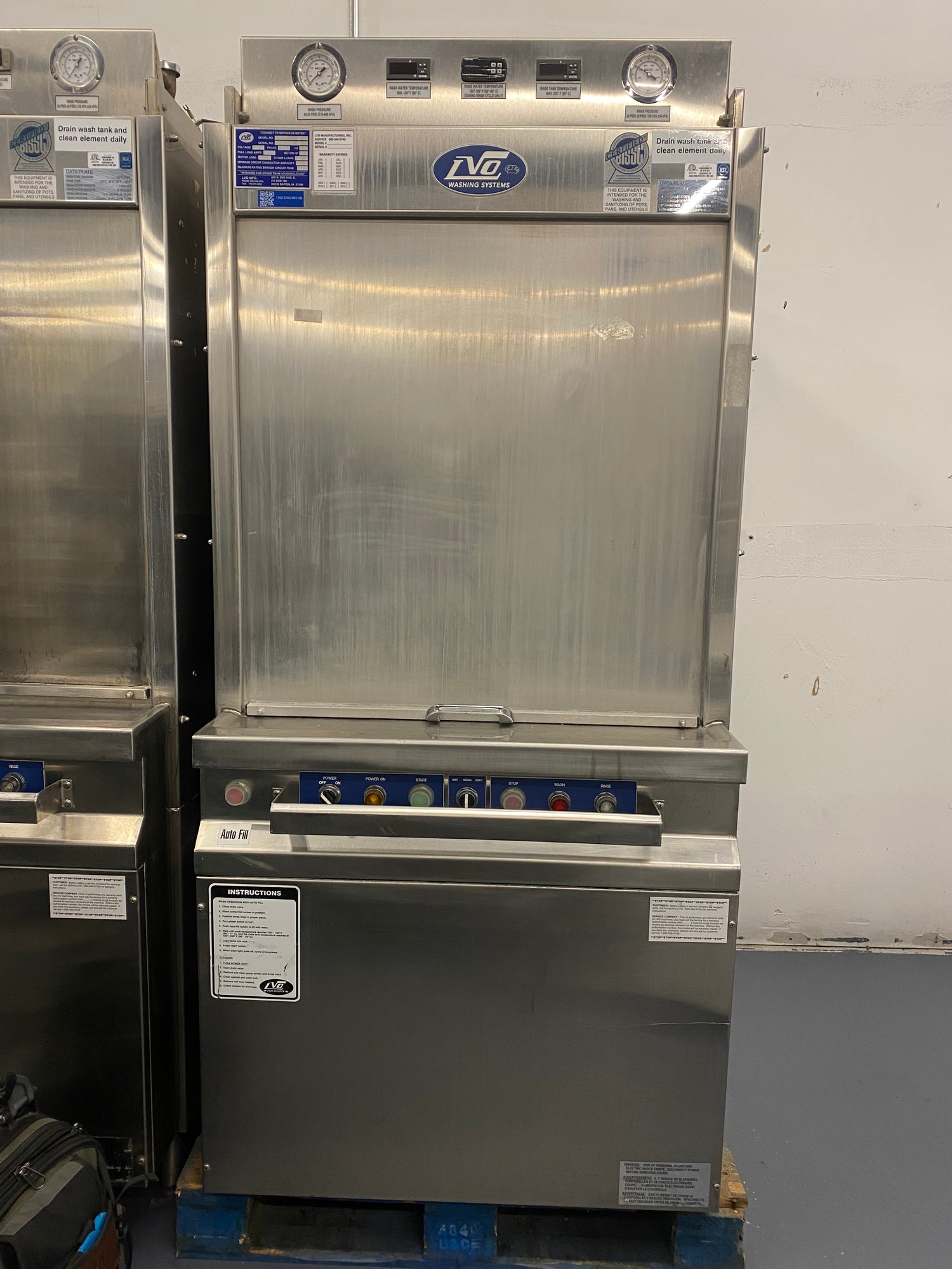 LVO FL14E Electric Front Load Pot Washer
