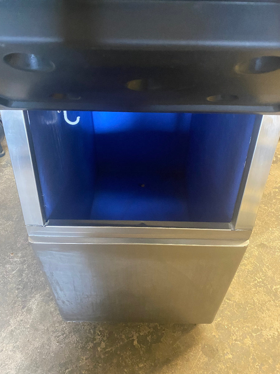 standard food equipment Canada