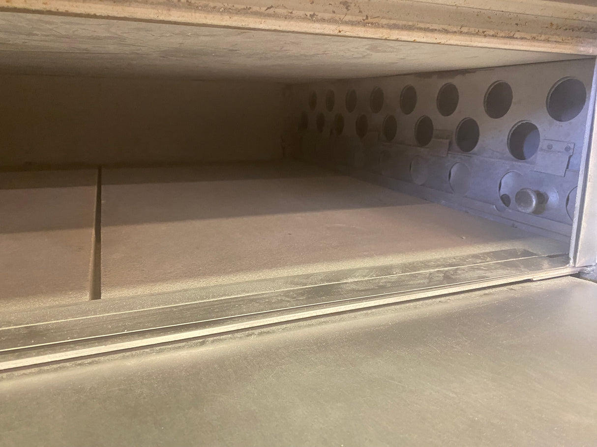 Bakers Pride FC616/Y600 Double Deck Natural Gas Pizza Oven