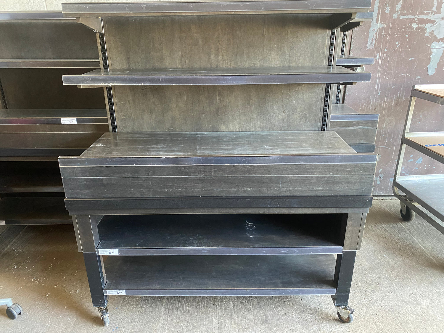 48β Bakery & Fruit Shelf