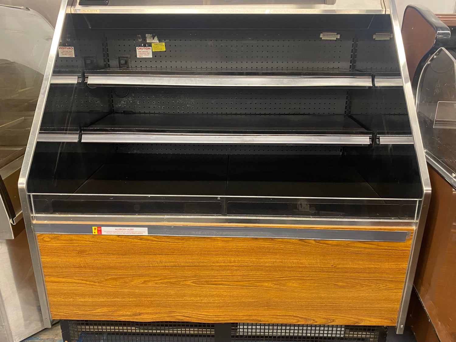 Hill Phoenix 171053PF4S Grab & Go Cooler