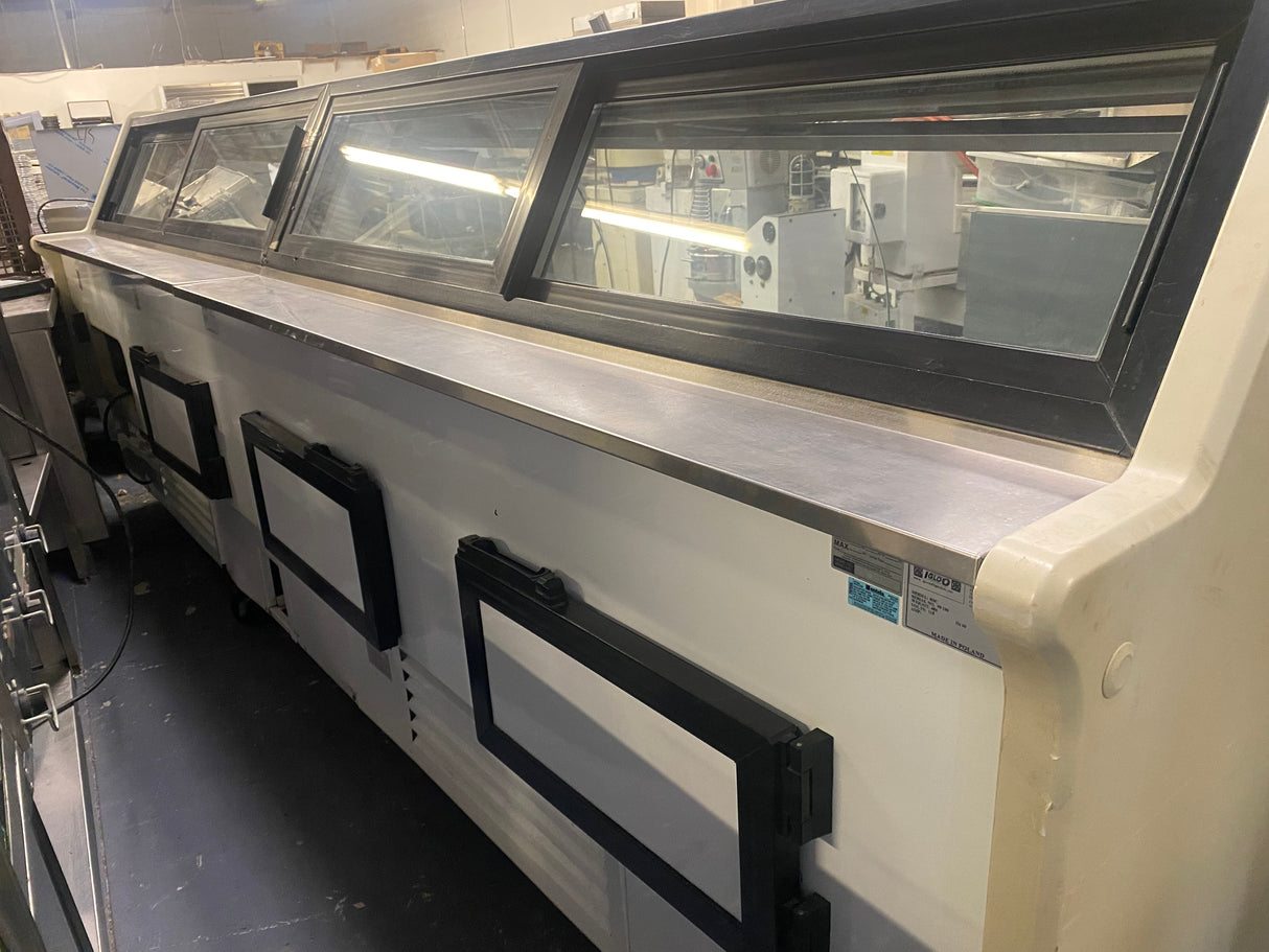 12 Feet Igloo RSC Meat Cooler