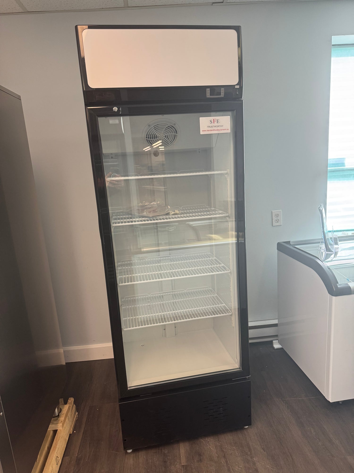 Single Door Display Cooler 27”