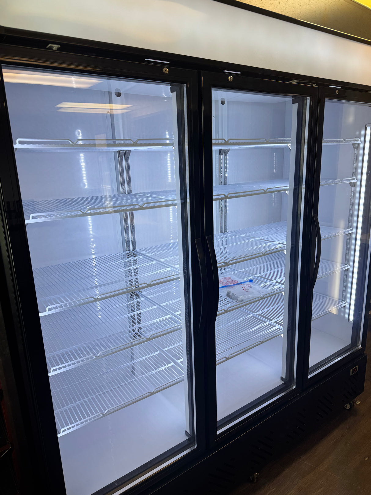 SFE 3 Glass Door Display Cooler