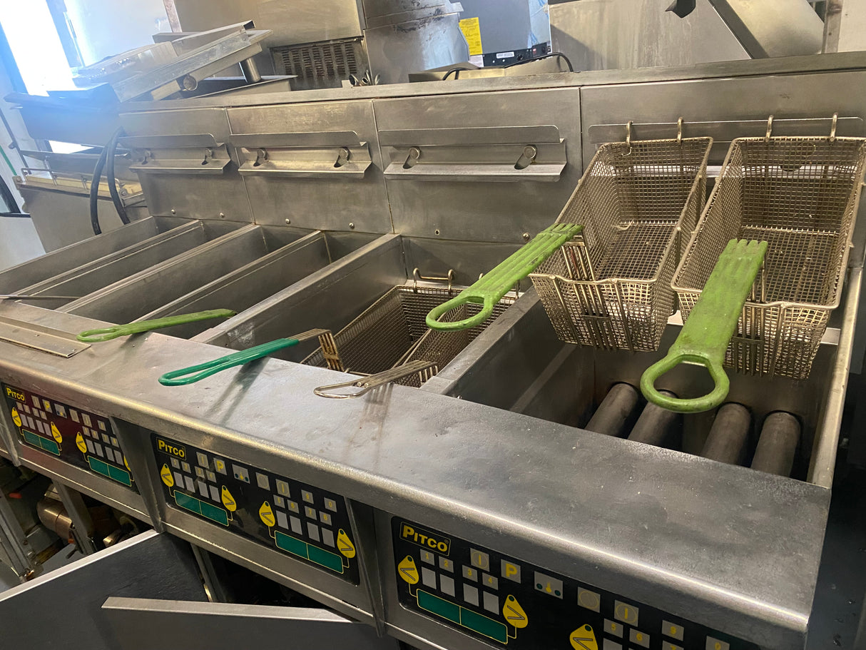 Pitco M62 Four Compartment Natural Gas Fryer with Filtration