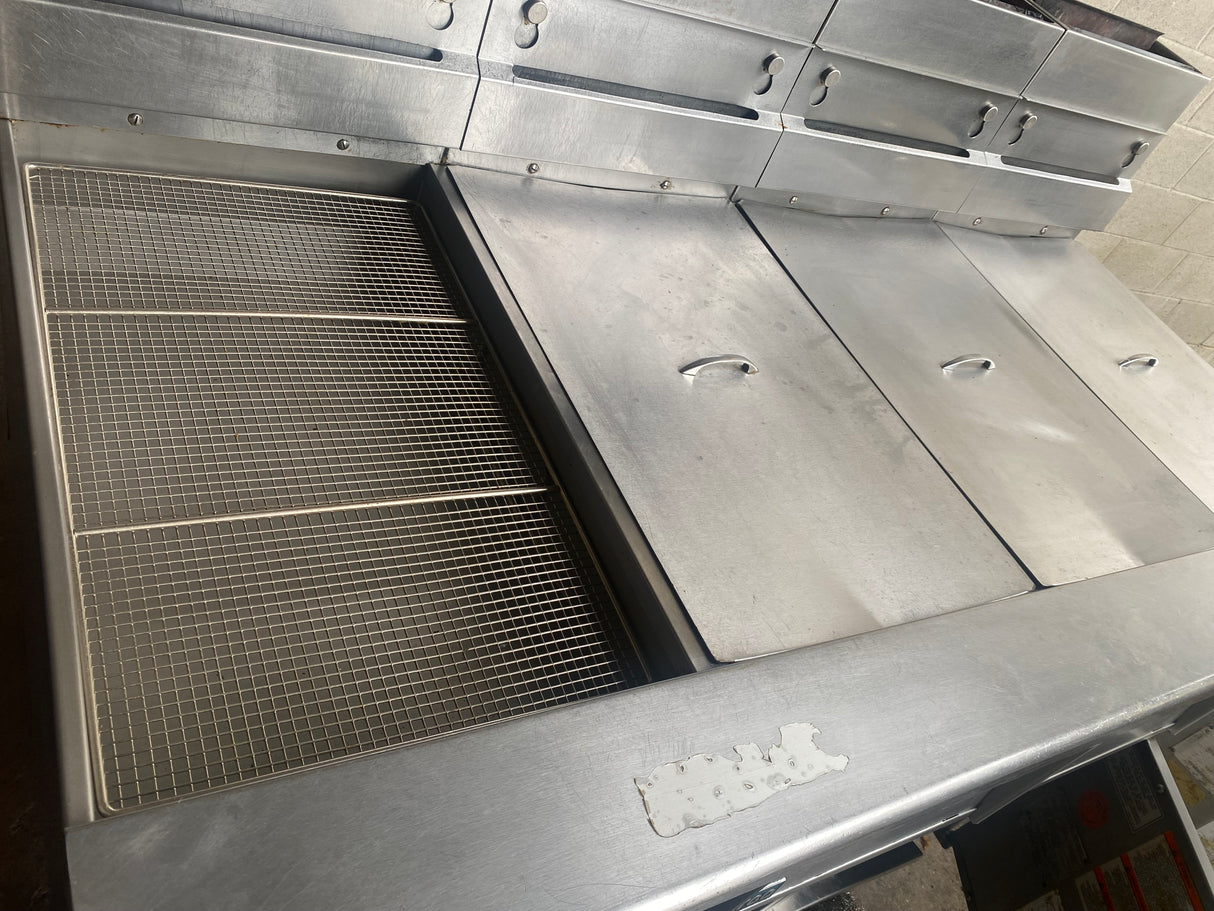 Pitco SG14-JS Three Compartment Fryer with Dump Station and Filtration