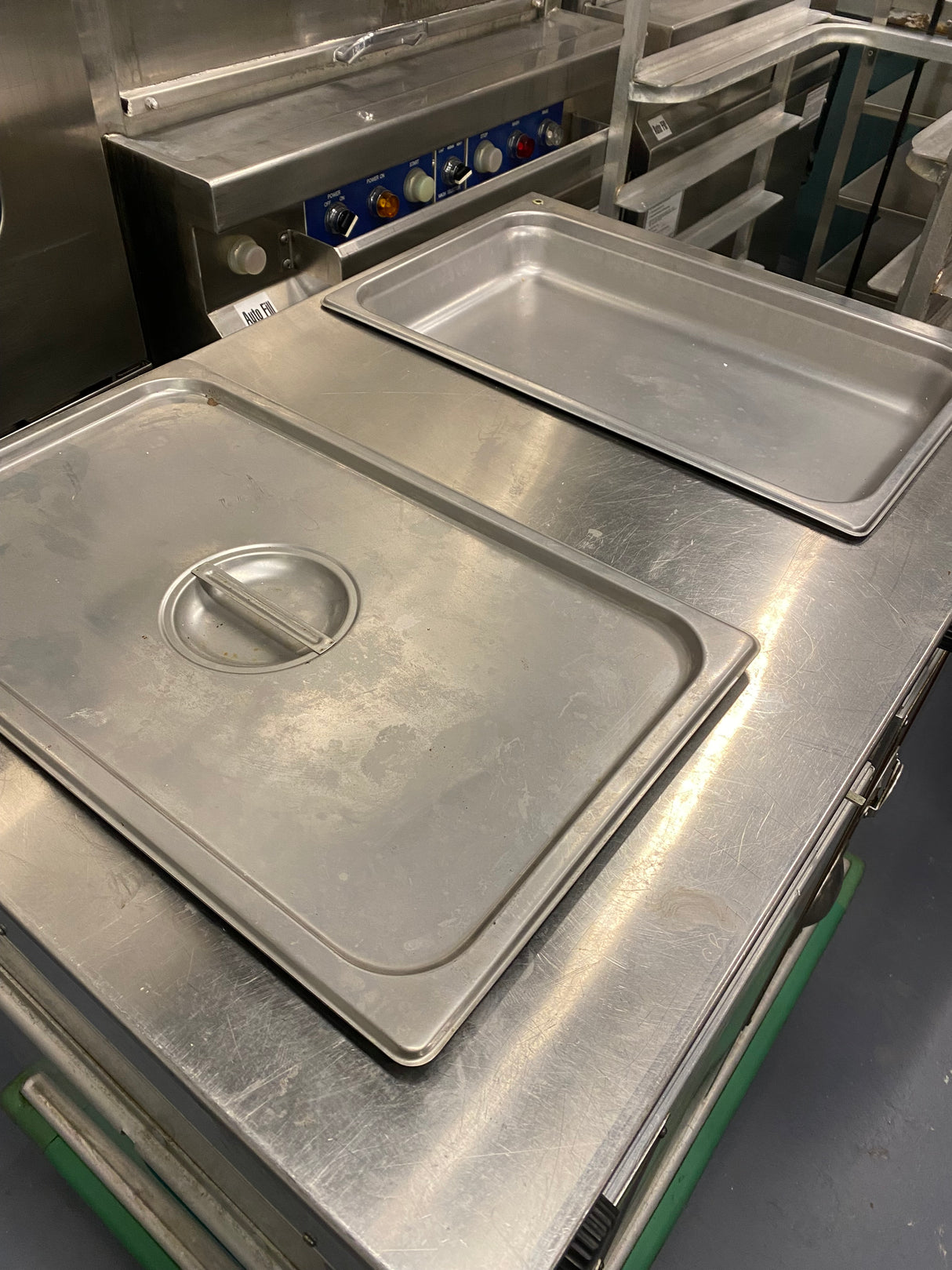 Cres-Cor 2 Tray Warming Table and Holding Cabinet