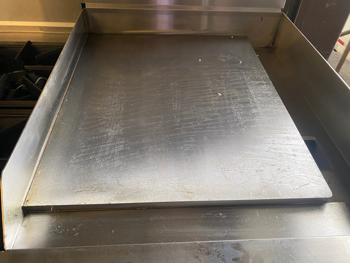 Natural Gas 2 Burner 24” Flat Grill with Full Size Combi Oven
